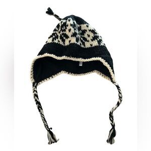 100% wool with fleece lining beanie with ear covers from Nepal